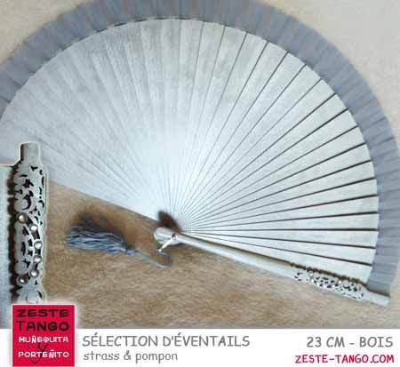 eventail-23cm-bois-strass-pompon-01-argent-zeste-tango.jpg