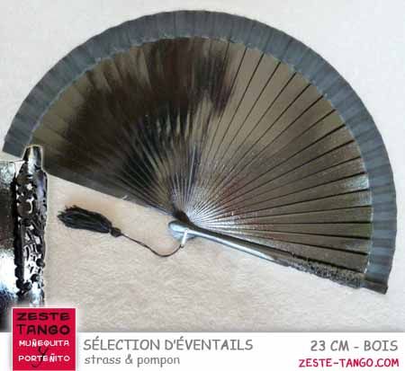 eventail-23cm-bois-strass-pompon-01-noir-zeste-tango.jpg